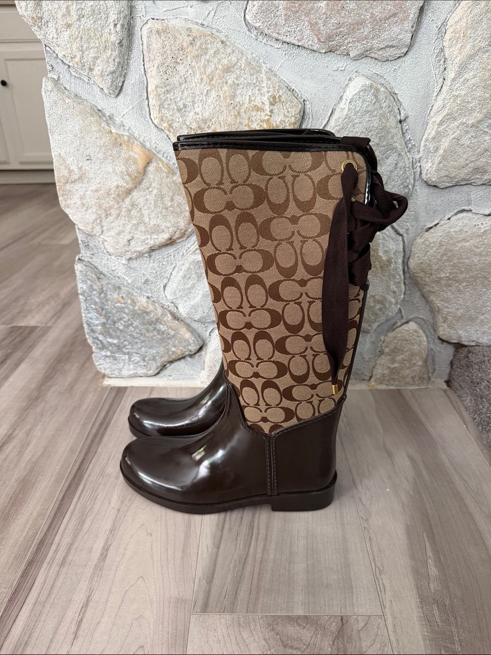 Coach Tristee Brown & Khaki Rainboot Signature Print Canvas-Shiny Rubber Size 10 - Picture 4 of 14